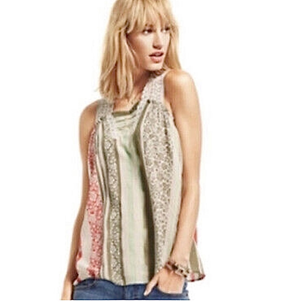 SOLD❤️❤️❤️ Cabi Whisper gauze crochet lace trim tank - Picture 1 of 7